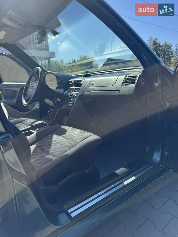 Седан Mercedes-Benz C-Class 1998 в Виннице фото 42 Седан Mercedes-Benz C-Class 1998 в Виннице