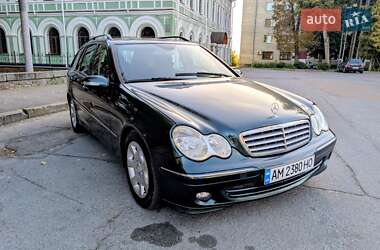 Универсал Mercedes-Benz C-Class 2006 в Житомире
