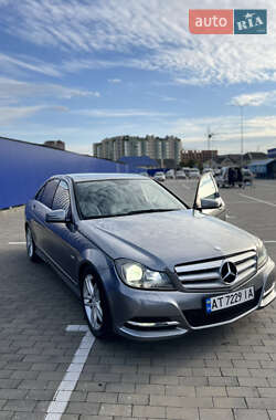 Седан Mercedes-Benz C-Class 2011 в Ивано-Франковске