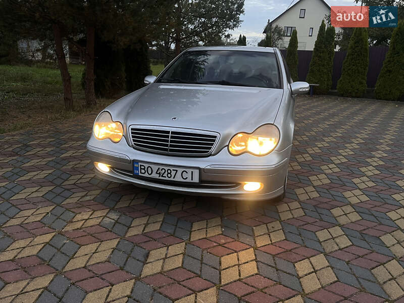 Седан Mercedes-Benz C-Class 2000 в Болехове