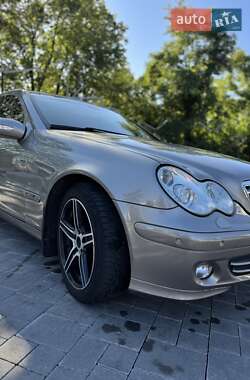 Седан Mercedes-Benz C-Class 2007 в 