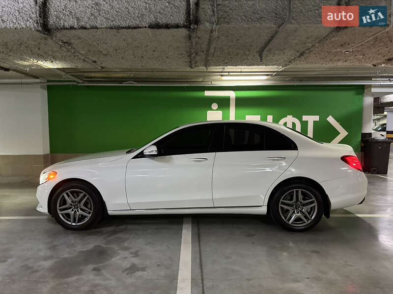 Седан Mercedes-Benz C-Class 2015 в Киеве