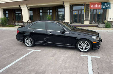 Седан Mercedes-Benz C-Class 2011 в 