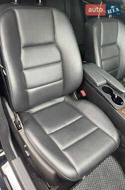 Седан Mercedes-Benz C-Class 2011 в 