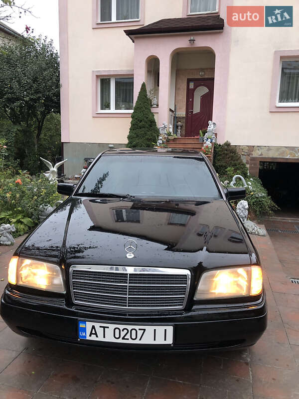 Седан Mercedes-Benz C-Class 1995 в Ивано-Франковске