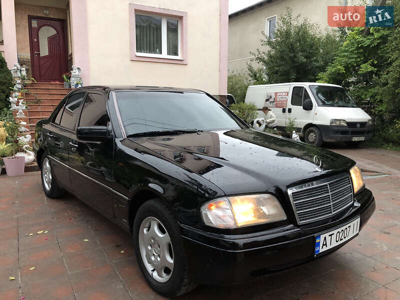 Седан Mercedes-Benz C-Class 1995 в Ивано-Франковске