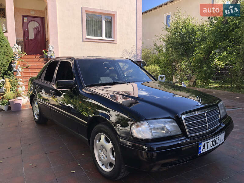 Седан Mercedes-Benz C-Class 1995 в Ивано-Франковске