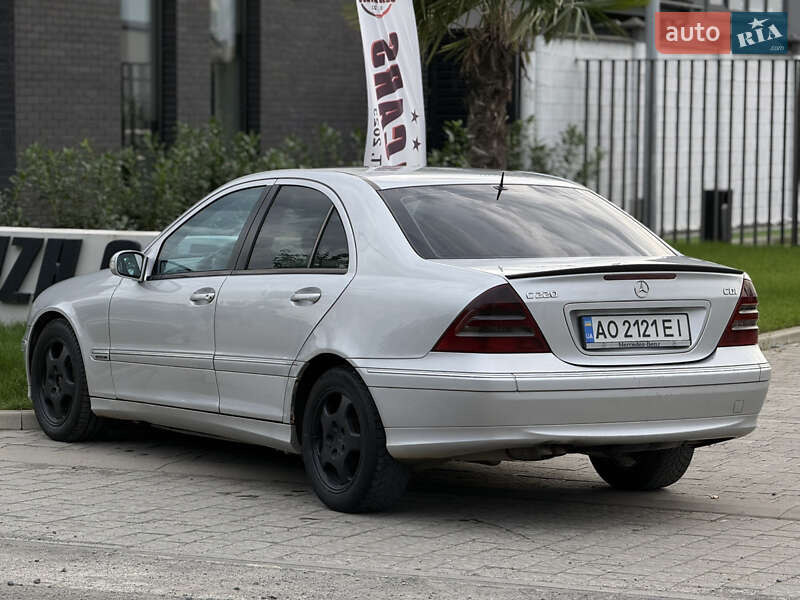 Седан Mercedes-Benz C-Class 2002 в Ужгороде