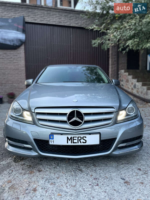 Седан Mercedes-Benz C-Class 2013 в Киеве фото 13 Седан Mercedes-Benz C-Class 2013 в Киеве