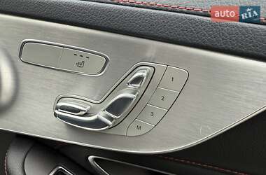 Купе Mercedes-Benz C-Class 2018 в 