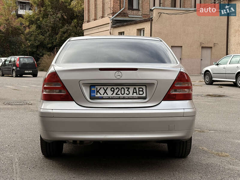 Седан Mercedes-Benz C-Class 2001 в Харкові