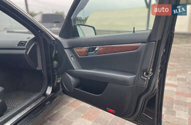 Седан Mercedes-Benz C-Class 2010 в 