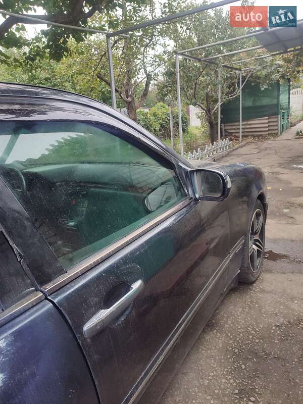 Седан Mercedes-Benz C-Class 1999 в Днепре