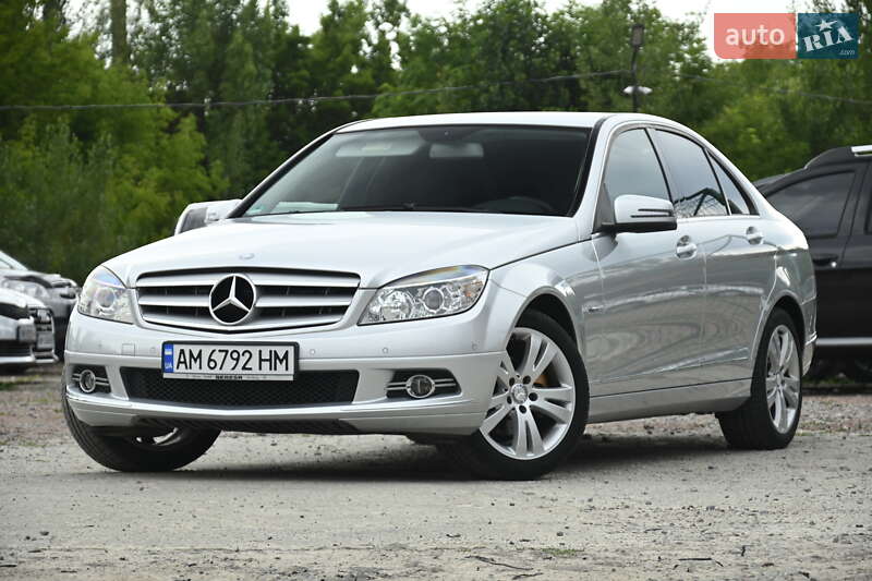 Седан Mercedes-Benz C-Class 2009 в Бердичеве