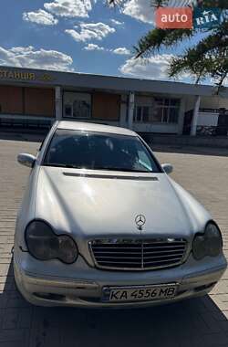 Седан Mercedes-Benz C-Class 2001 в 