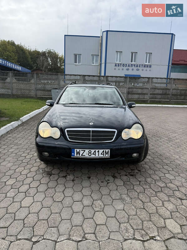 Универсал Mercedes-Benz C-Class 2004 в Костополе