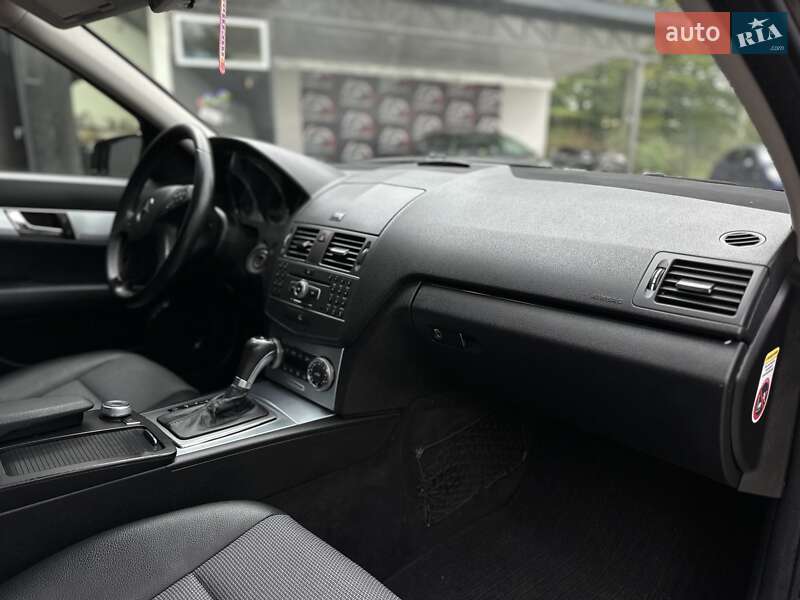 Универсал Mercedes-Benz C-Class 2012 в Ивано-Франковске