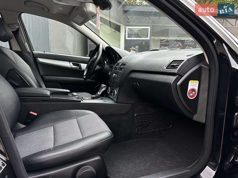 Универсал Mercedes-Benz C-Class 2012 в Ивано-Франковске