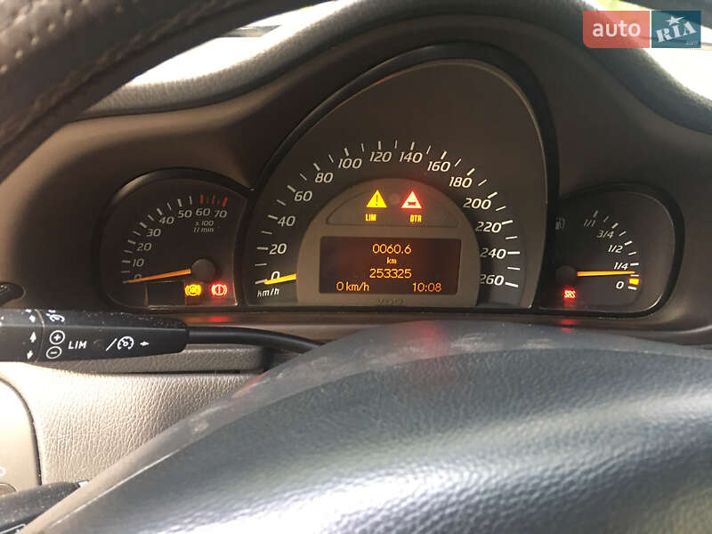 Купе Mercedes-Benz C-Class 2001 в Ивано-Франковске