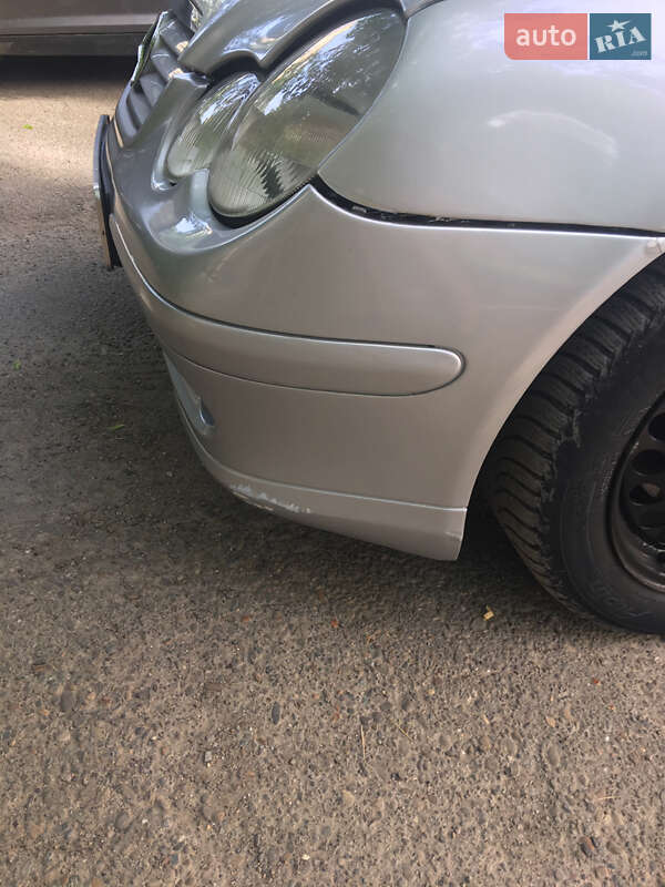 Купе Mercedes-Benz C-Class 2001 в Ивано-Франковске