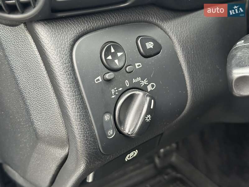 Седан Mercedes-Benz C-Class 2007 в Киеве фото 19 Седан Mercedes-Benz C-Class 2007 в Киеве