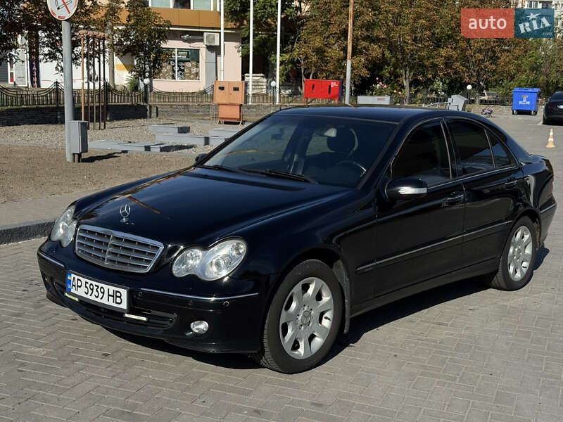 Седан Mercedes-Benz C-Class 2004 в Запоріжжі фото 7 Седан Mercedes-Benz C-Class 2004 в Запоріжжі