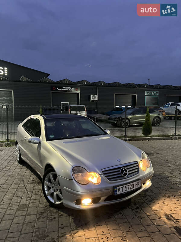 Купе Mercedes-Benz C-Class 2001 в Івано-Франківську