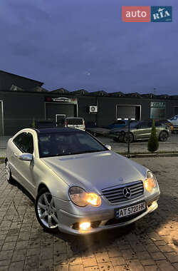 Купе Mercedes-Benz C-Class 2001 в 