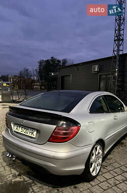 Купе Mercedes-Benz C-Class 2001 в 