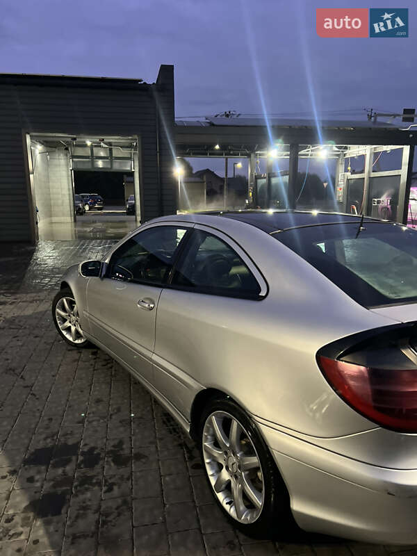 Купе Mercedes-Benz C-Class 2001 в Івано-Франківську