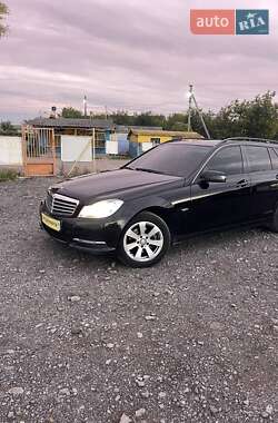 Универсал Mercedes-Benz C-Class 2011 в 