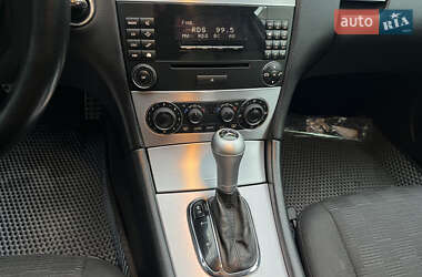 Седан Mercedes-Benz C-Class 2006 в 