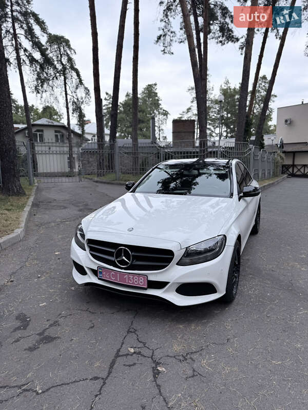 Седан Mercedes-Benz C-Class 2016 в Черкасах