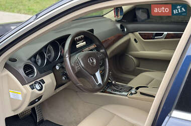 Седан Mercedes-Benz C-Class 2012 в 