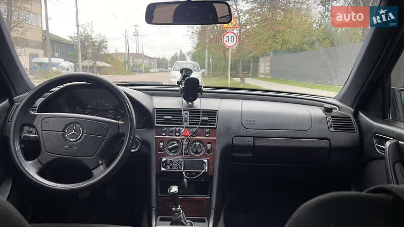 Універсал Mercedes-Benz C-Class 1999 в Житомирі