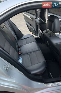 Седан Mercedes-Benz C-Class 2011 в 