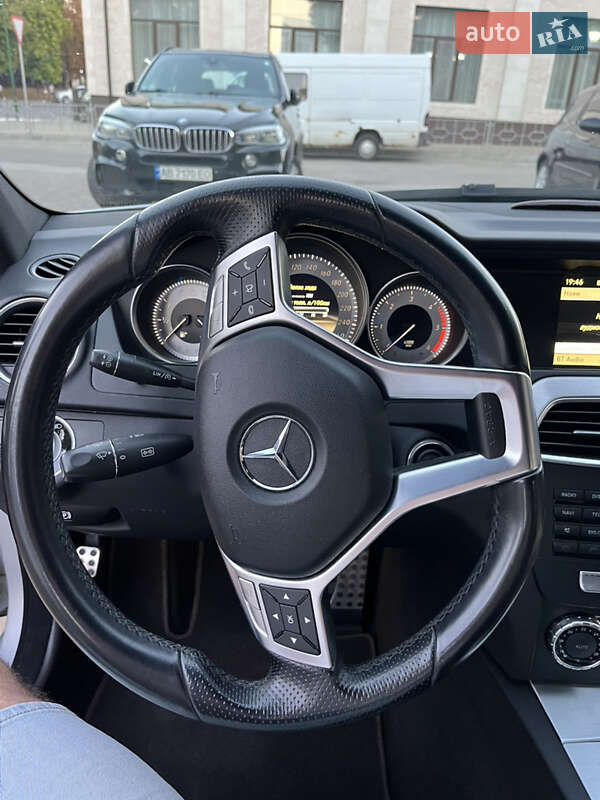 Седан Mercedes-Benz C-Class 2011 в Могилев-Подольске