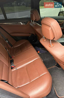 Седан Mercedes-Benz C-Class 2010 в 