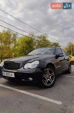 Седан Mercedes-Benz C-Class 2003 в Дніпрі