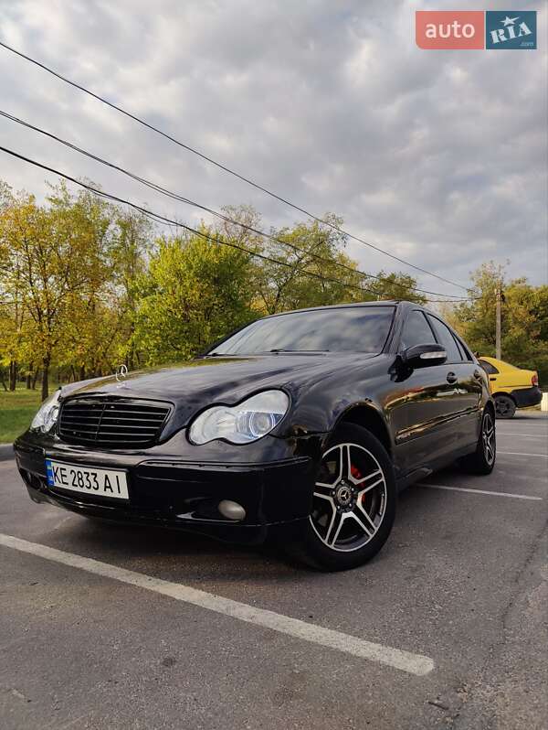 Mercedes-Benz C-Class 2003