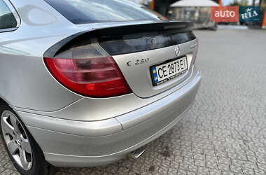 Купе Mercedes-Benz C-Class 2001 в 