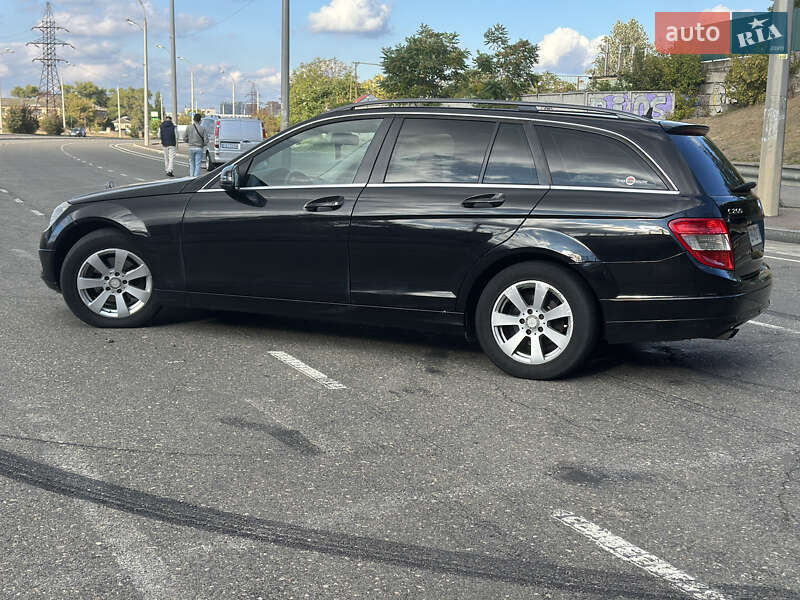 Универсал Mercedes-Benz C-Class 2009 в Одессе