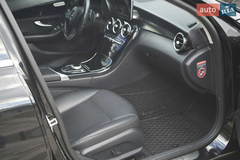 Седан Mercedes-Benz C-Class 2014 в Ужгороде