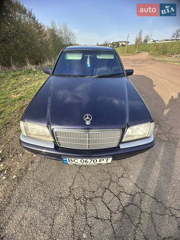 Седан Mercedes-Benz C-Class 1997 в Долине