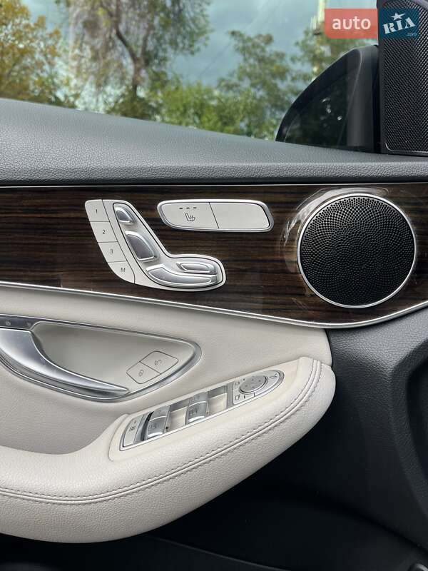 Седан Mercedes-Benz C-Class 2017 в Харькове фото 13 Седан Mercedes-Benz C-Class 2017 в Харькове