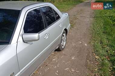 Седан Mercedes-Benz C-Class 1993 в 