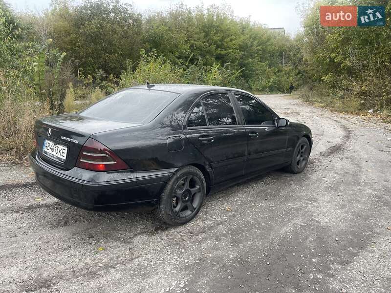 Седан Mercedes-Benz C-Class 2002 в Виннице