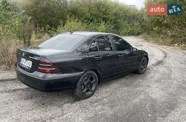 Седан Mercedes-Benz C-Class 2002 в 