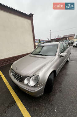 Універсал Mercedes-Benz C-Class 2002 в 