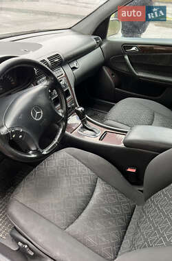 Універсал Mercedes-Benz C-Class 2002 в 